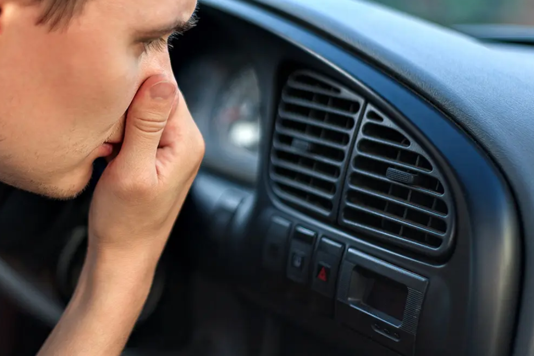 Como Evitar Mau Cheiro no Ar-Condicionado Automotivo?
