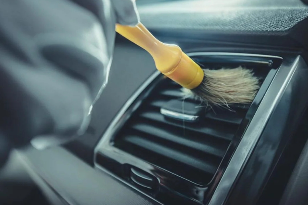 Higienização de Ar-Condicionado em Oficina ou Estética Automotiva?